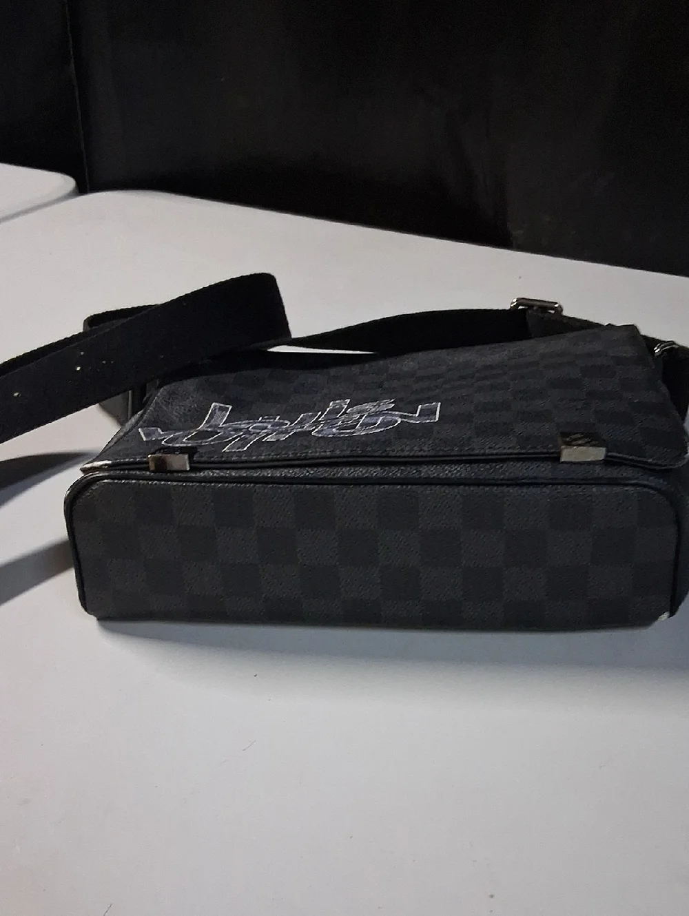Louis Vuitton District Messenger PM Damier Graphite